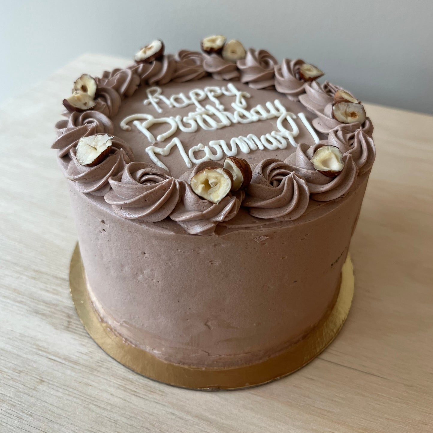 Gâteau au chocolat et croustillant noisette